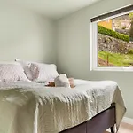 Odda Living - 3br & 1br - A3 *