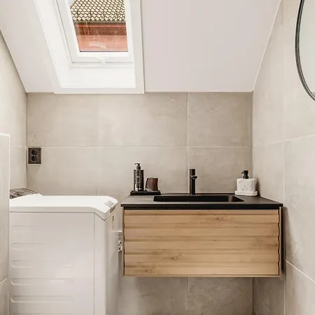 Odda Living - 3br & 1br - A3