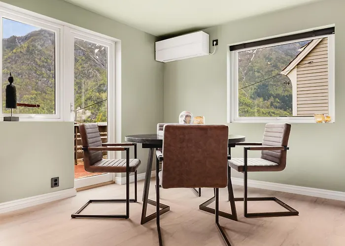 شقة Odda Living - 3br & 1br - A3 *
